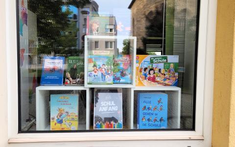 Foto der Bücherei Auslage